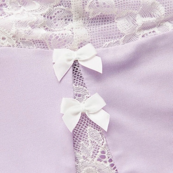 ♡ lace trim bow cami ♡ - Picture 3 of 5